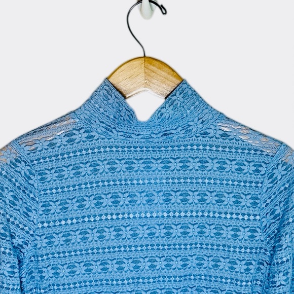 Anniewear Mesh Lace Top Size Medium Blue Long Sleeve Bell Flared Cuffs Pull On - Picture 4 of 11